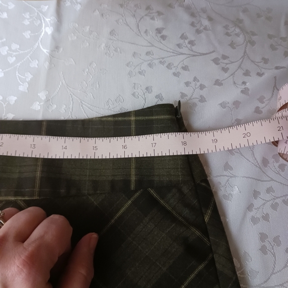 The Limited Green Plaid Pencil Skirt Size 12 - Picture 6 of 7